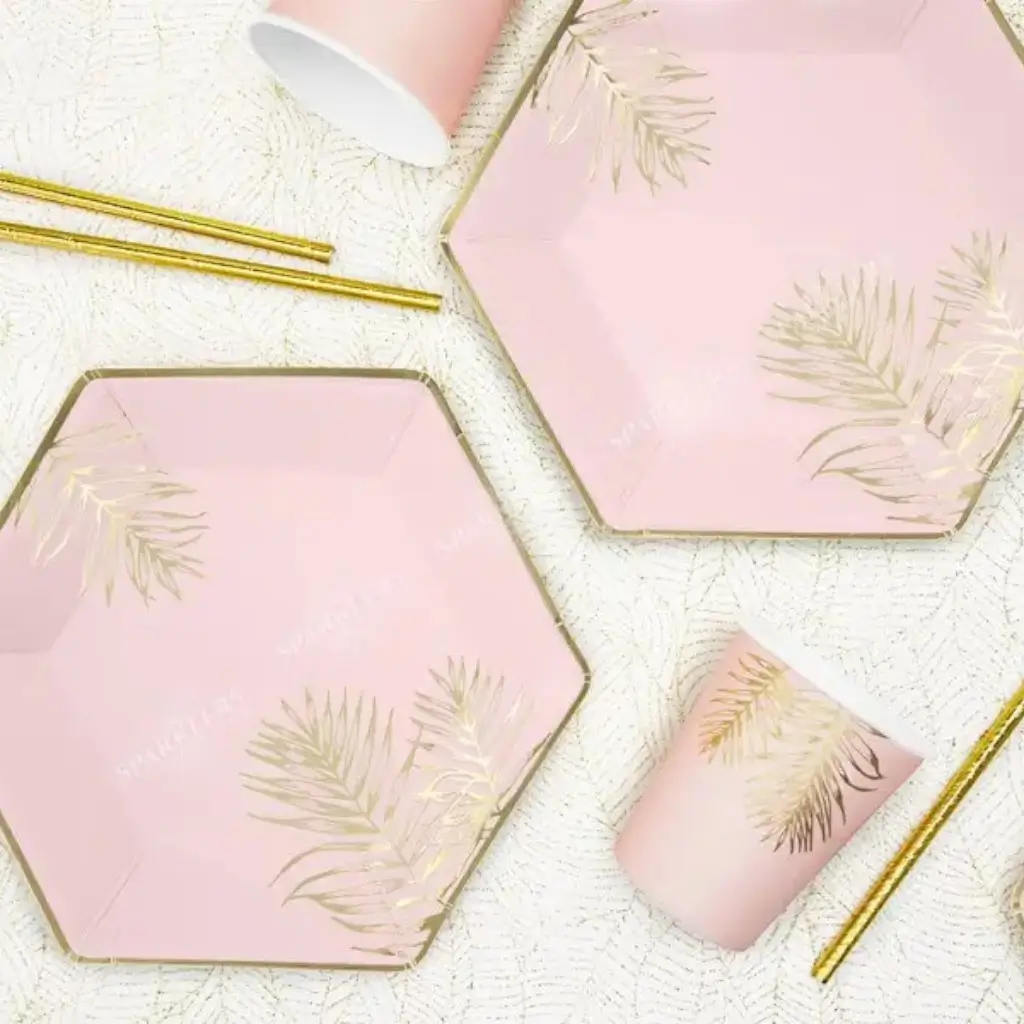 Plato de papel rosa con diseño de hojas de oro (Set de 6)