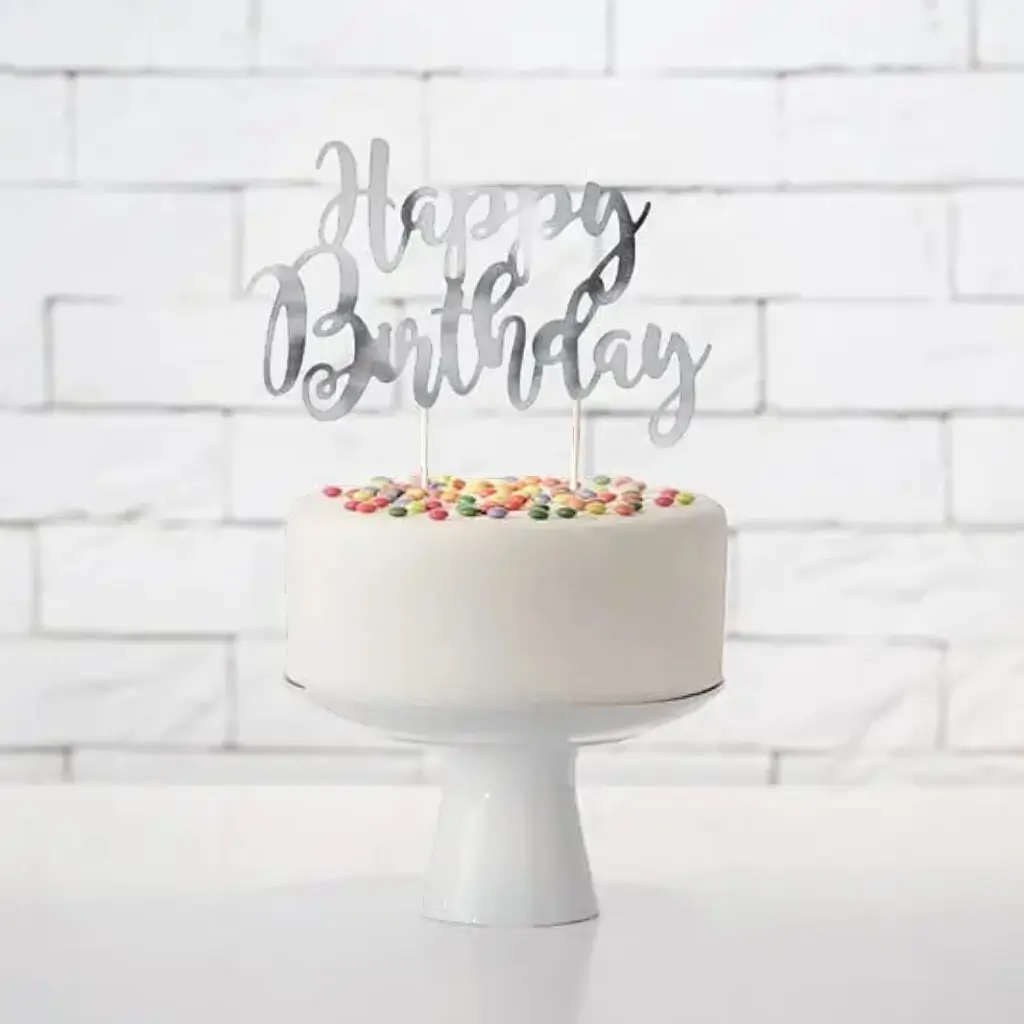 Feliz Cumpleaños pastel de plata de decoración