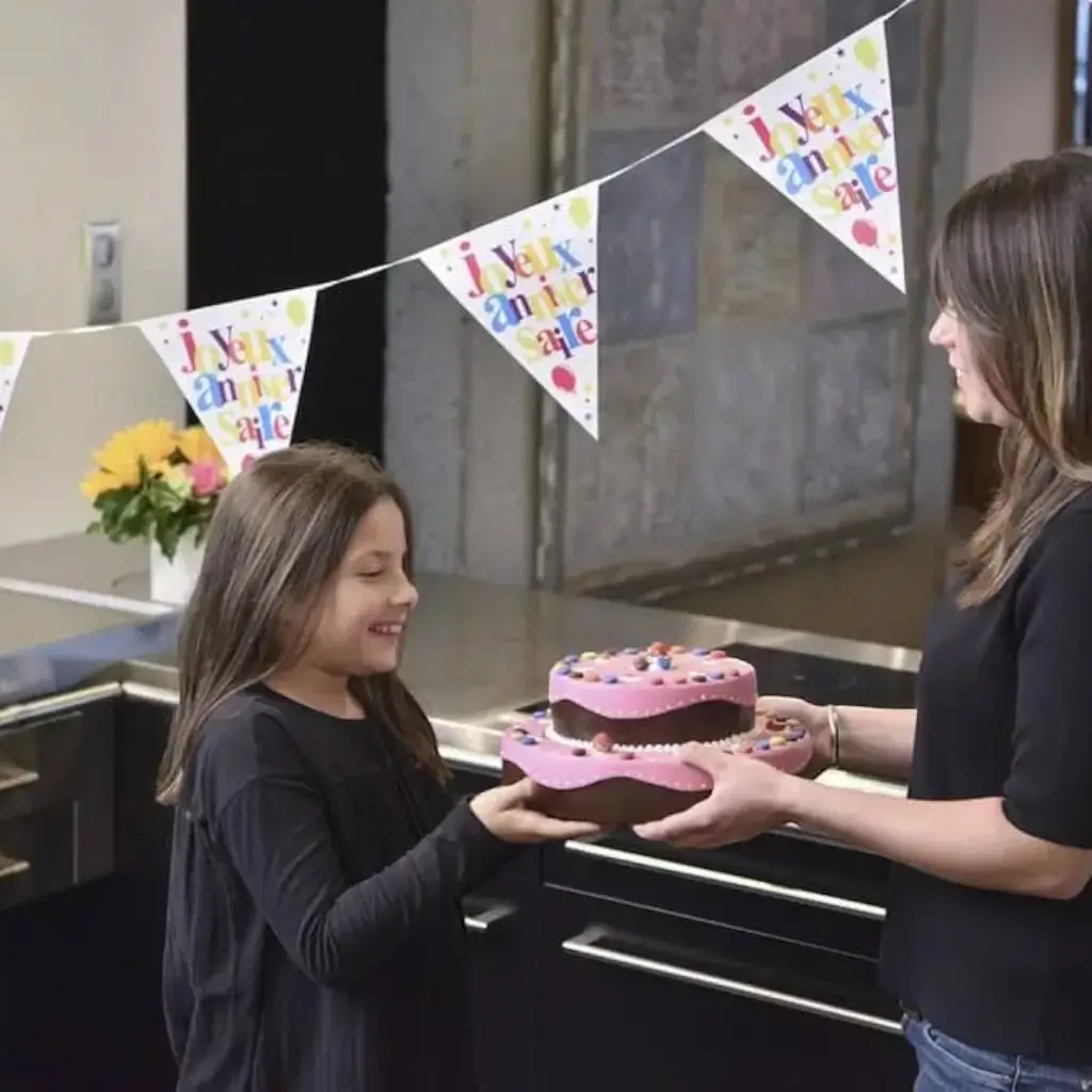 Guirnalda de banderines de feliz cumpleaños multicolor