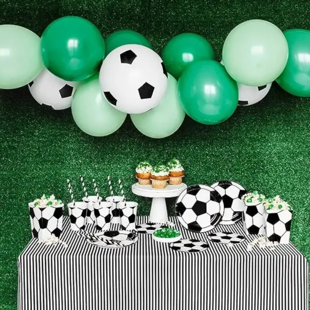 Kit de cumpleaños temático de fútbol
