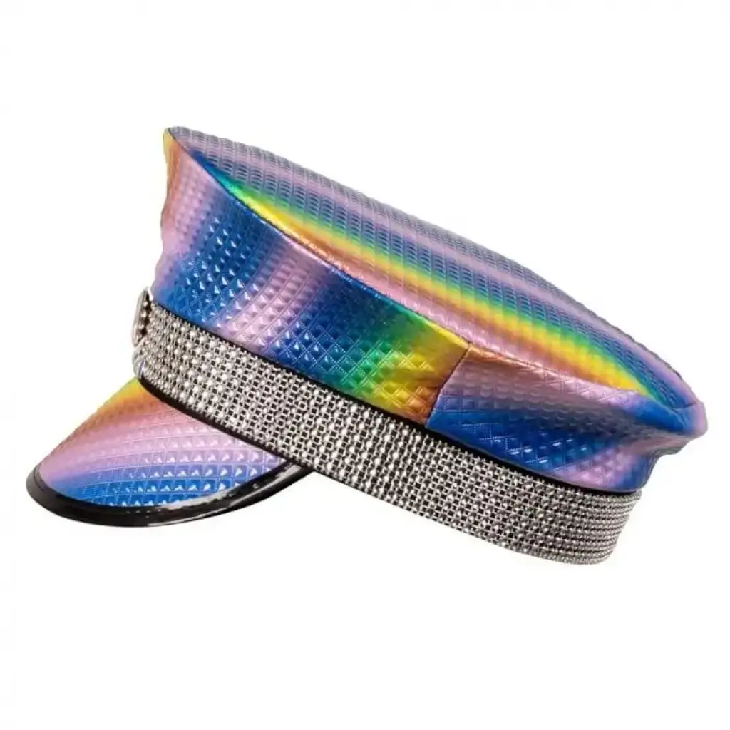 Gorra multicolor con pedrería