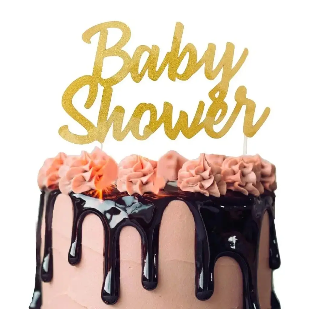 Decoración de la tarta "Baby Shower" de oro