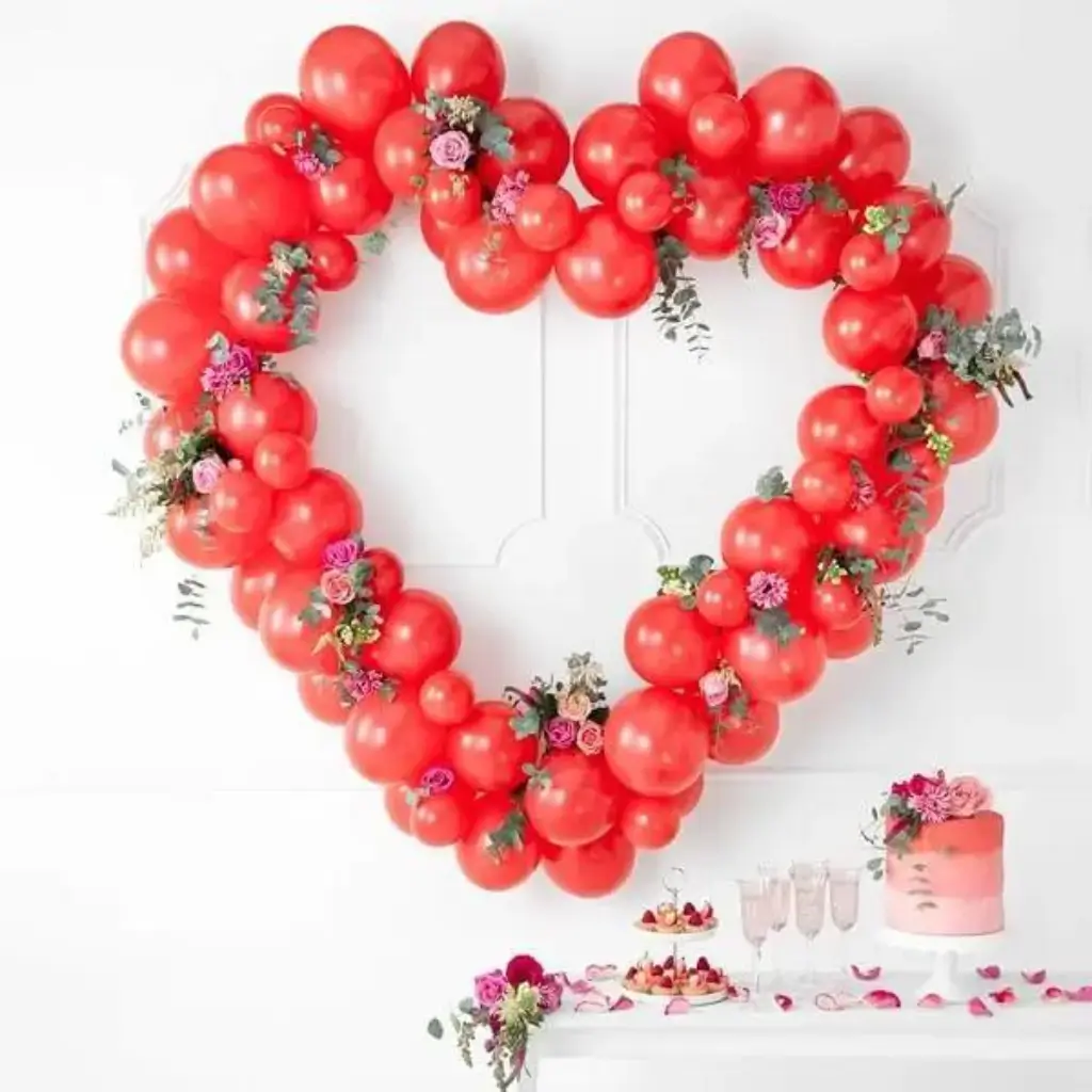 Guirnalda de Globos + Soporte - Corazón Rojo - 160cm