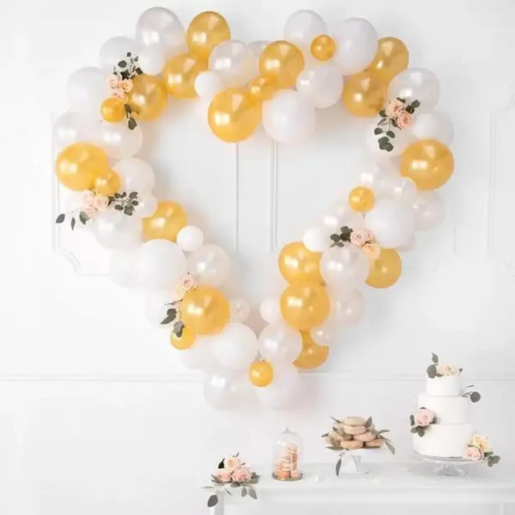 Guirnalda de Globos + Soporte - Corazón Blanco y Dorado - 160cm