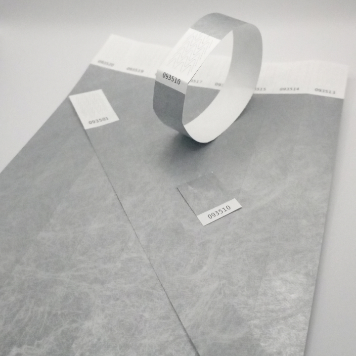 Pulsera de papel plateado Tyvek® sin marcar