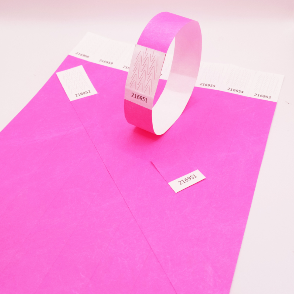Pulsera Tyvek® de papel rosa neón sin marcar