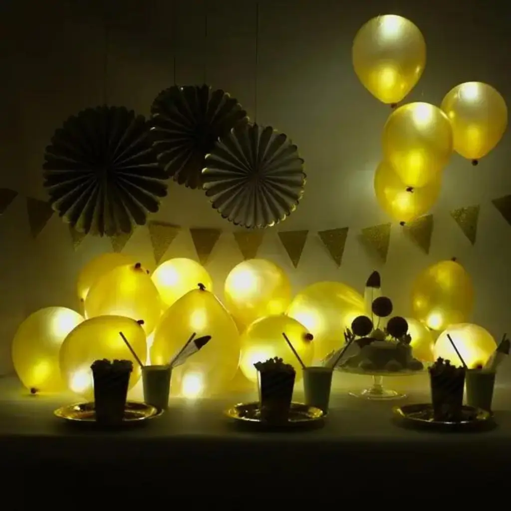 Illooms® Globos LED de látex - Oro