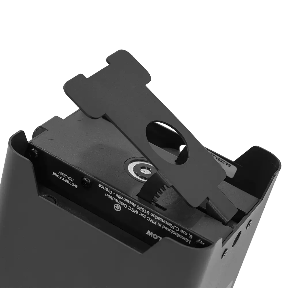 Proyectores LED "IZY Glow Set" Mac Mah – 6×15W RGBWA-UV, DMX inalámbrico, recargables