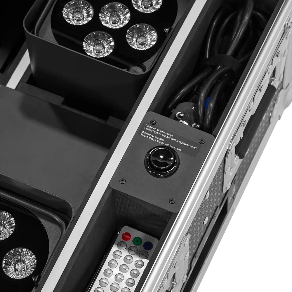 Proyectores LED "IZY Glow Set" Mac Mah – 6×15W RGBWA-UV, DMX inalámbrico, recargables