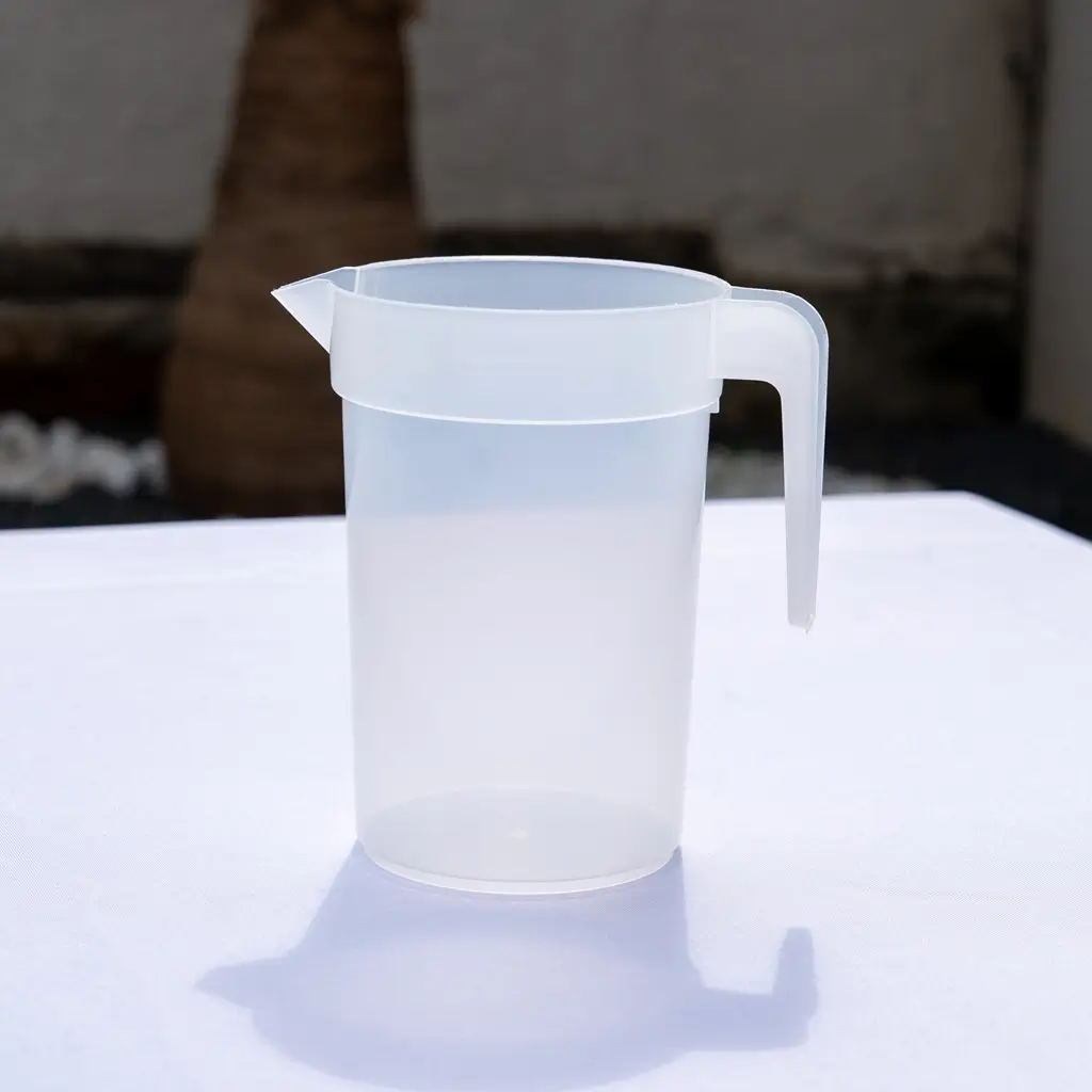 Jarra de plástico reutilizable de 1,5 l